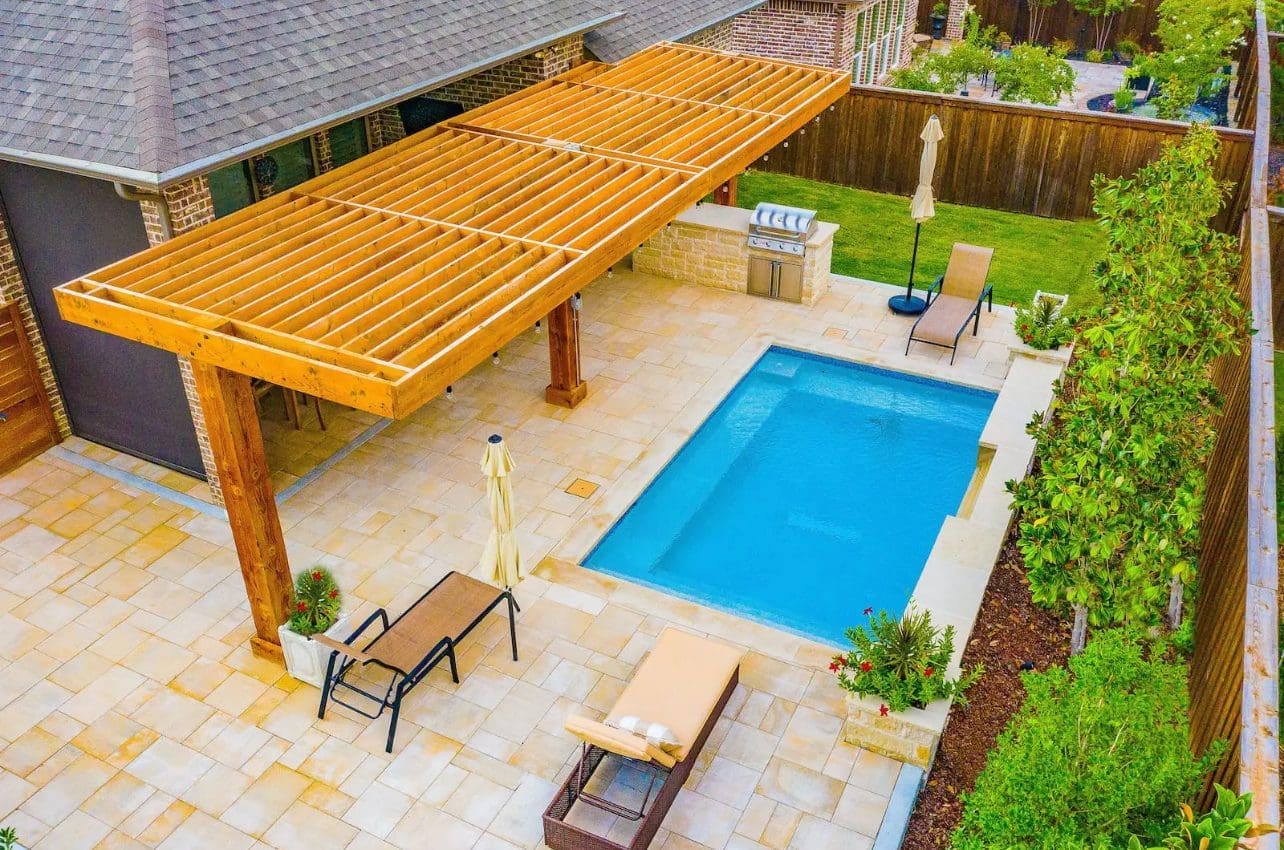 Advantages of Pavers Versus Concrete & Flagstone